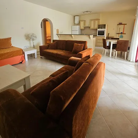Sunrise Club Apartment